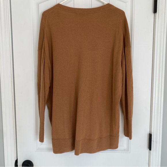 Loft Women’s Tan Deep V Neck Sweater Size Medium - Picture 7 of 7